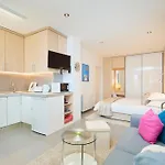 New & Stylish With A Lush Private Garden 아파트 두브로브니크