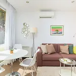 Apartment New & Stylish With A Lush Private Garden